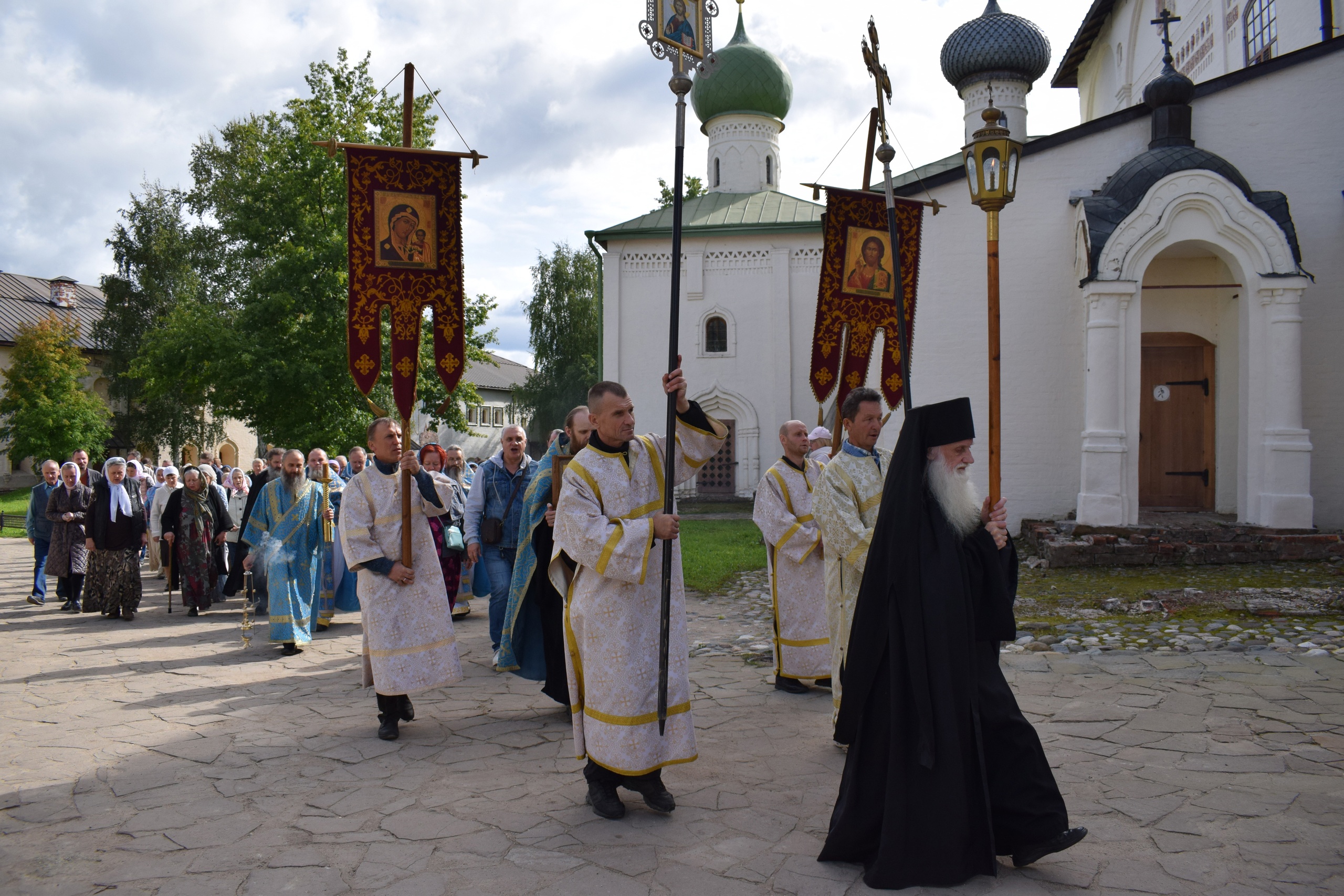 Престольный праздник обители. Мария Голубева // Новая жизнь. - от 1 сентября 2023 года. - № 35